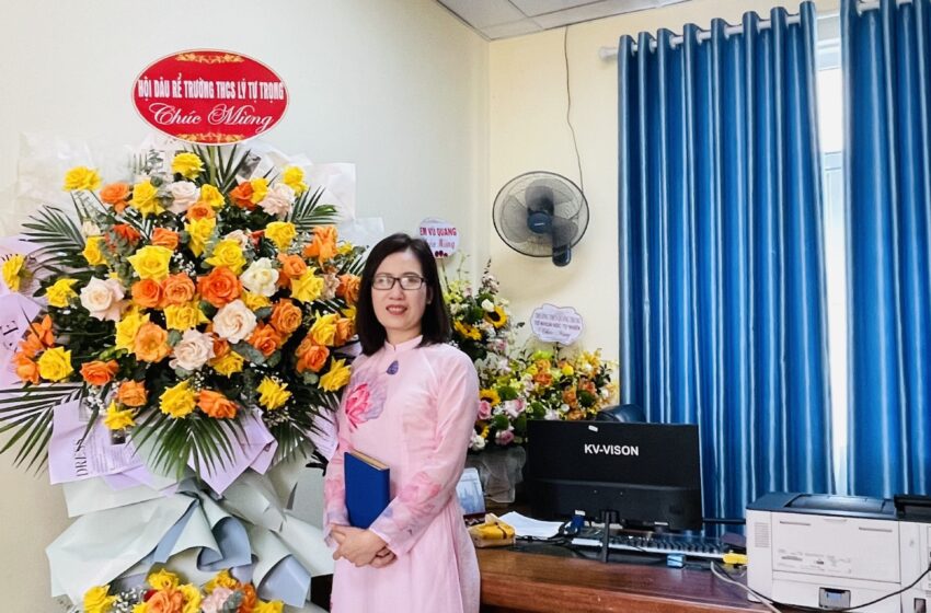  Chào mừng Tân hiệu trưởng nhà trường – cô giáo Lê Thị Ngoan